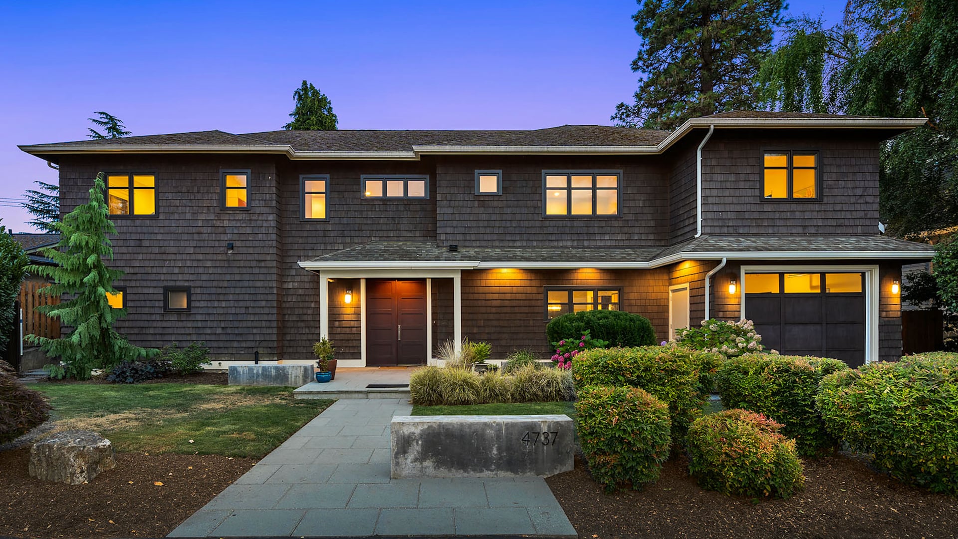 Sand Point Country Club Living