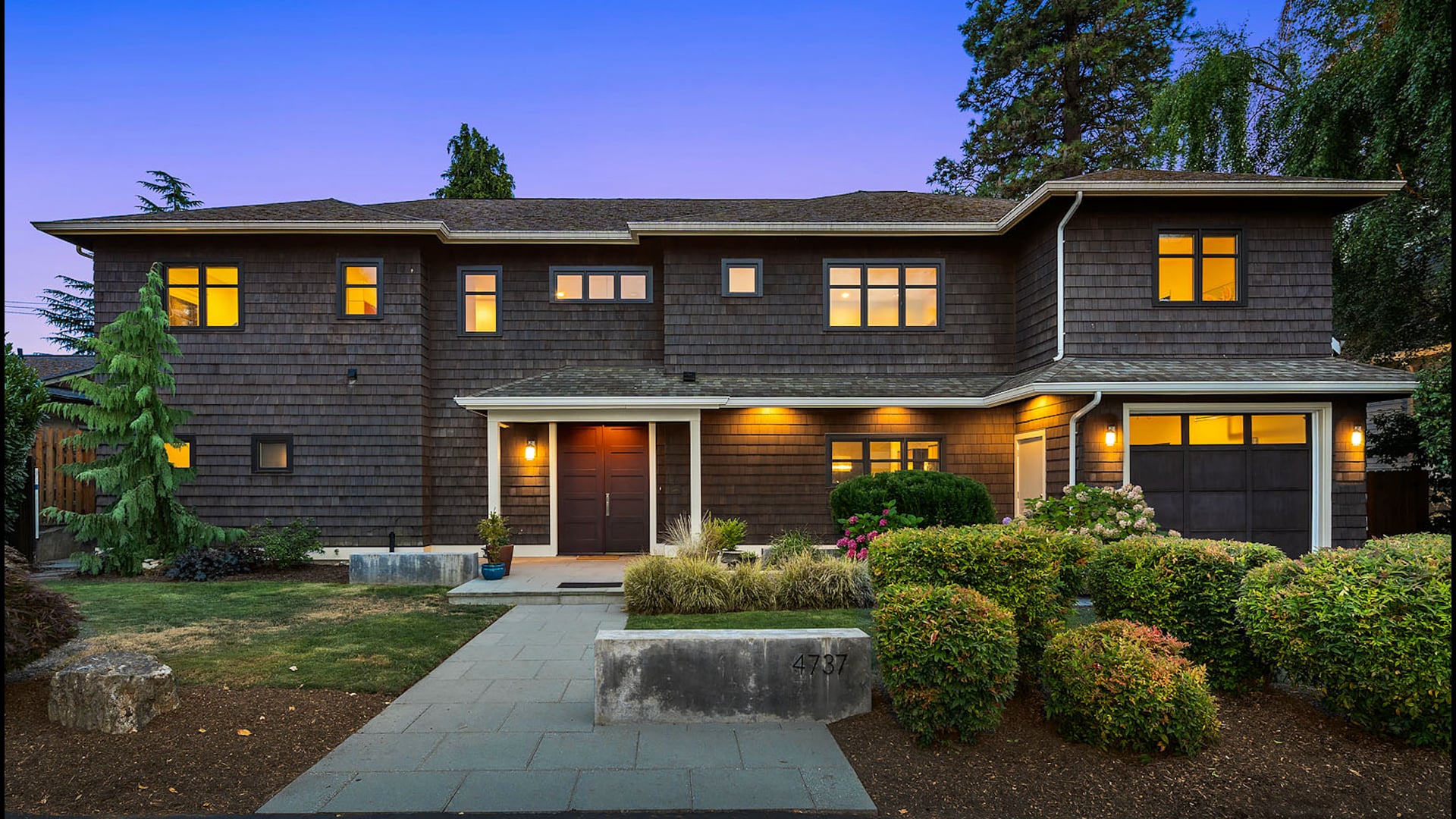 Sand Point Country Club Living