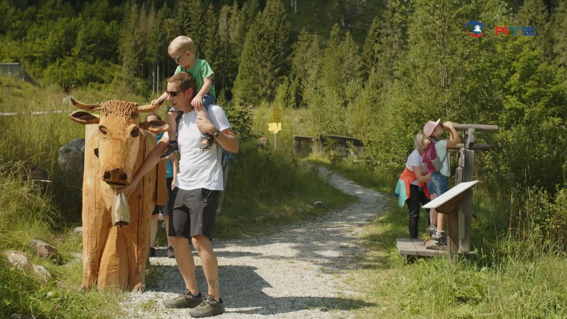 milchlehrpfad-in-kleinarl-beim-wandern-wissenswertes-ueber-milch-kuh-und-kaeseherstellung-lernen