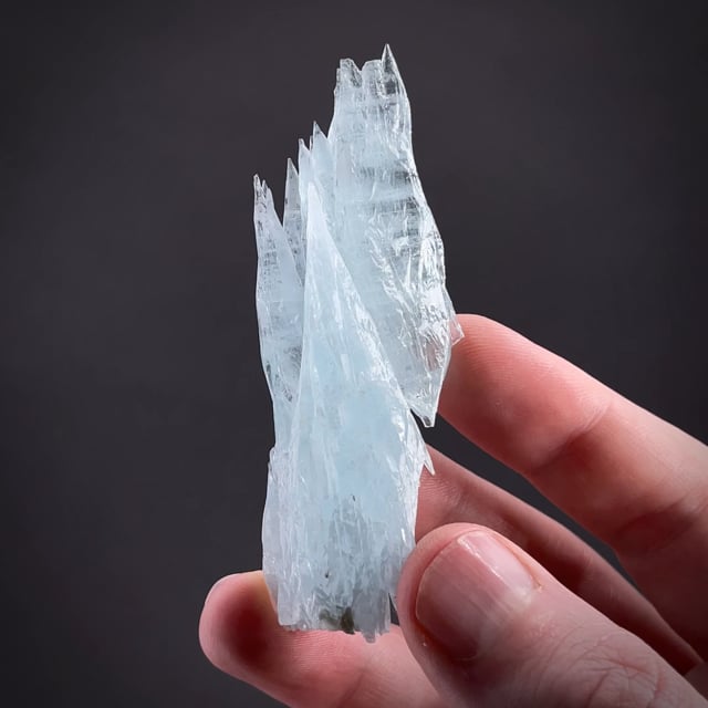 unusual, etched Aquamarine