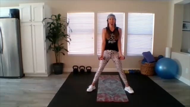 SOULfusion 4 // Gritty: Bowl Lunge + Bicep Curls // 30 min