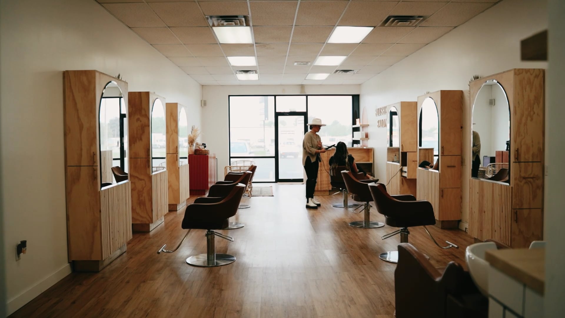 Blushed Salon // Orem, UT on Vimeo