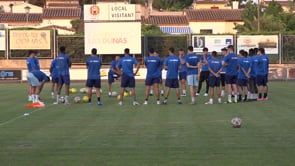 Primer entrenament del FC l'Escala amb cares noves