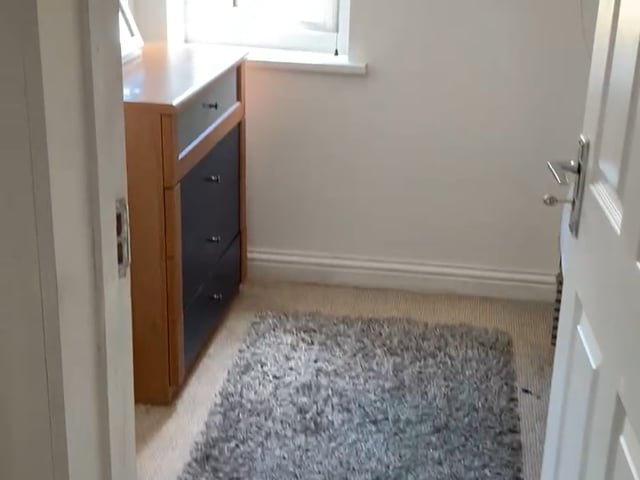 £320 Town/Hospital/nr bus to college single room Main Photo