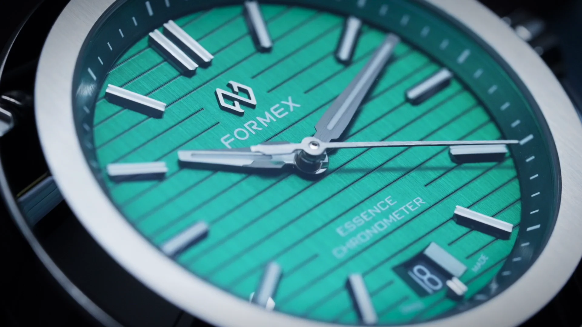 Formex Essence ThirtyNine Automatic Chronometer Green