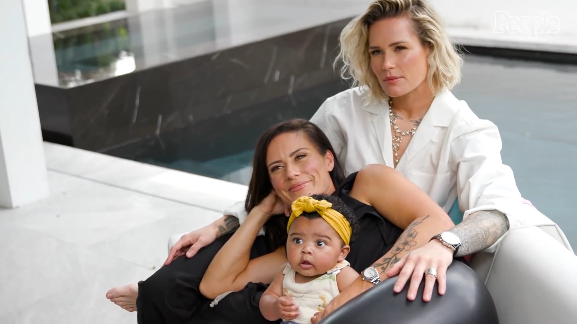 PEOPLE - Ali & Ashlyn