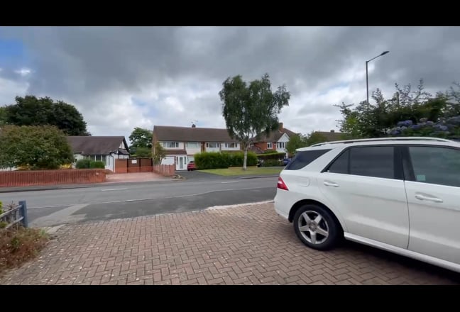 Large Studio Flat | Sutton | Good Hope Hospital Main Photo