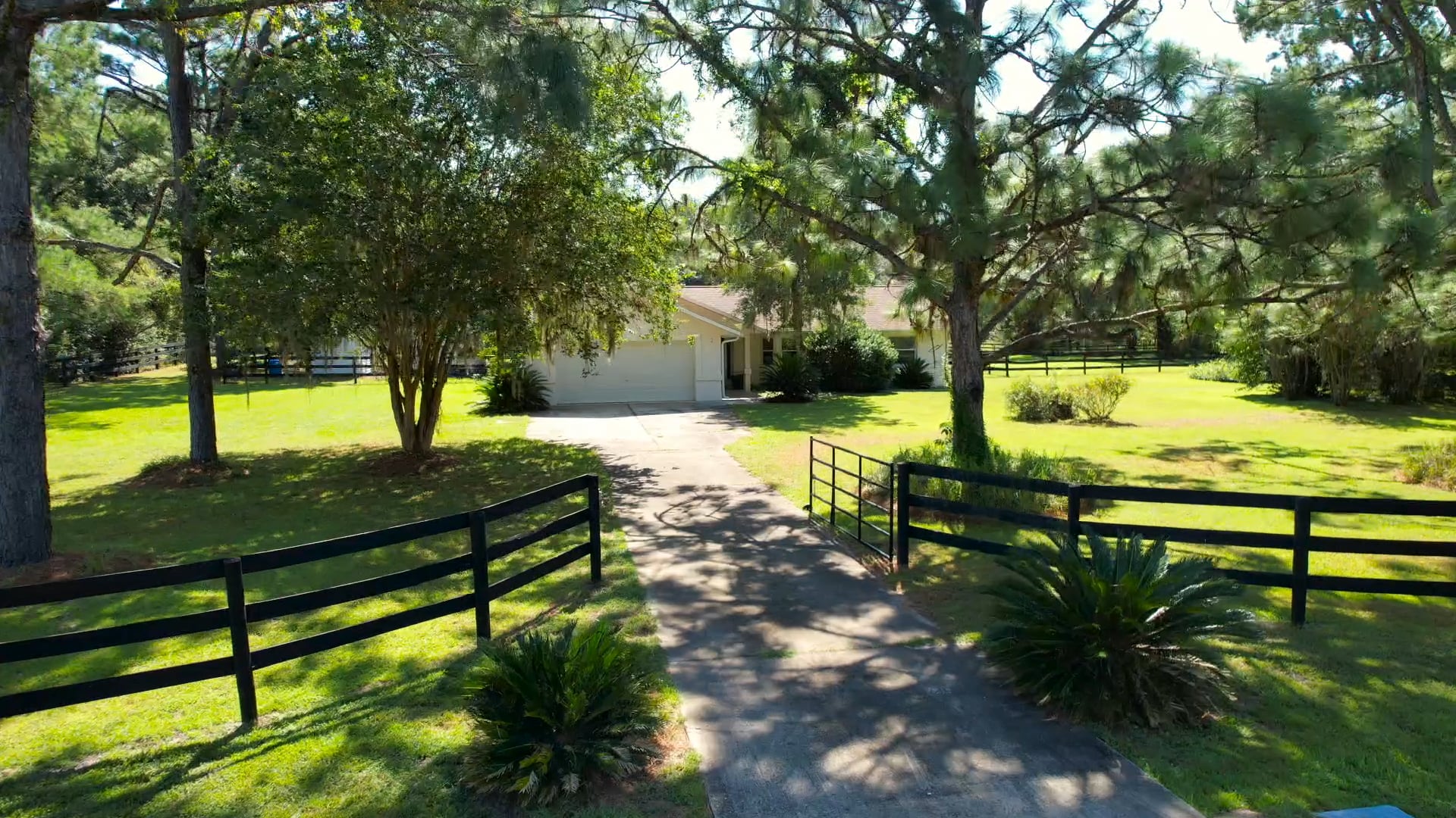 2 Meadow Wood Dr 2 Meadow Wood Dr.m4v on Vimeo