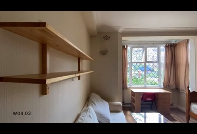 W04.03 a Huge Bright Dble Room Hampstead Border Main Photo