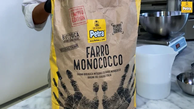 Farina Petra 1 Kg. 25 : : Alimentari e cura della casa