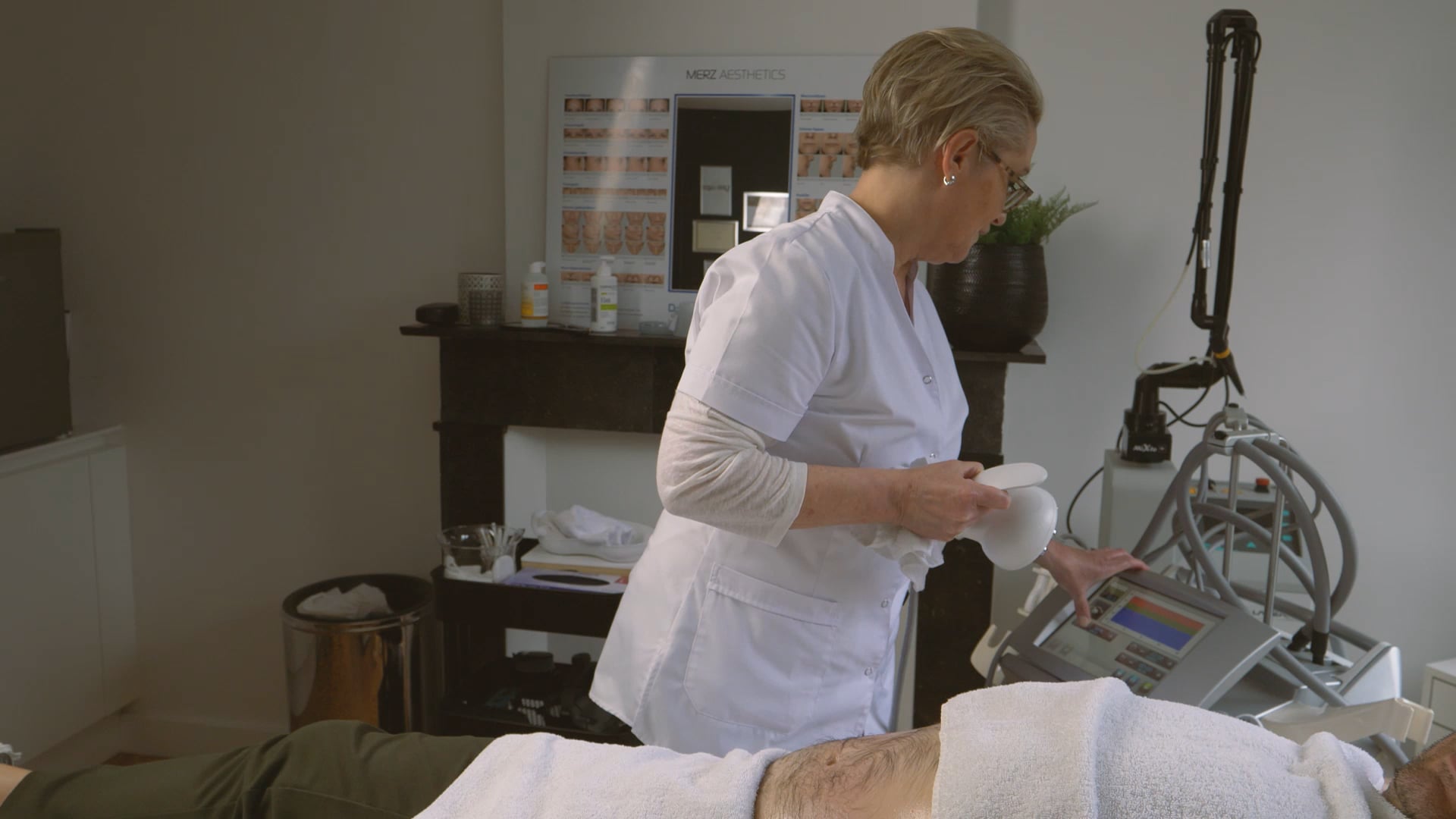 Omea_Venustherapie_Eigen Filter_V3 on Vimeo