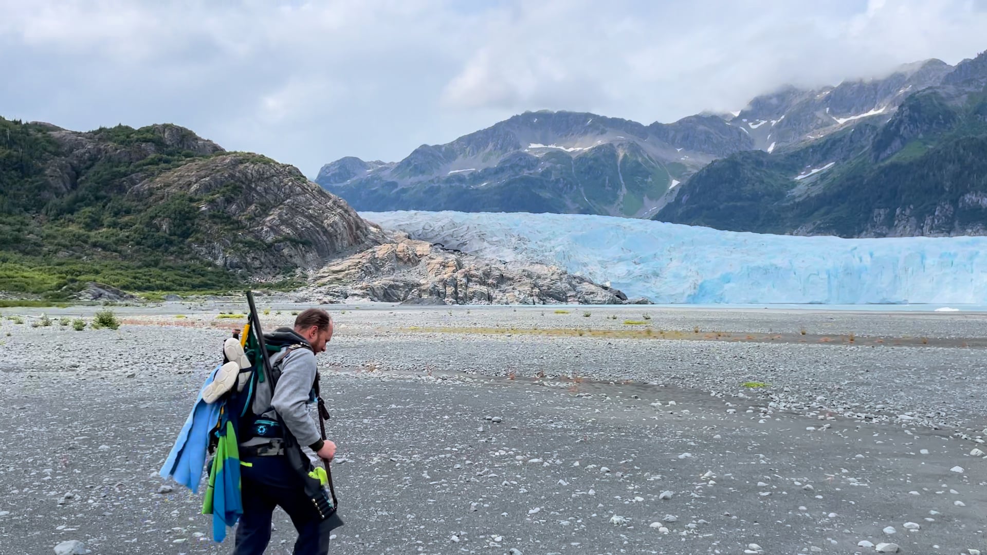 Walking up to the Glacier