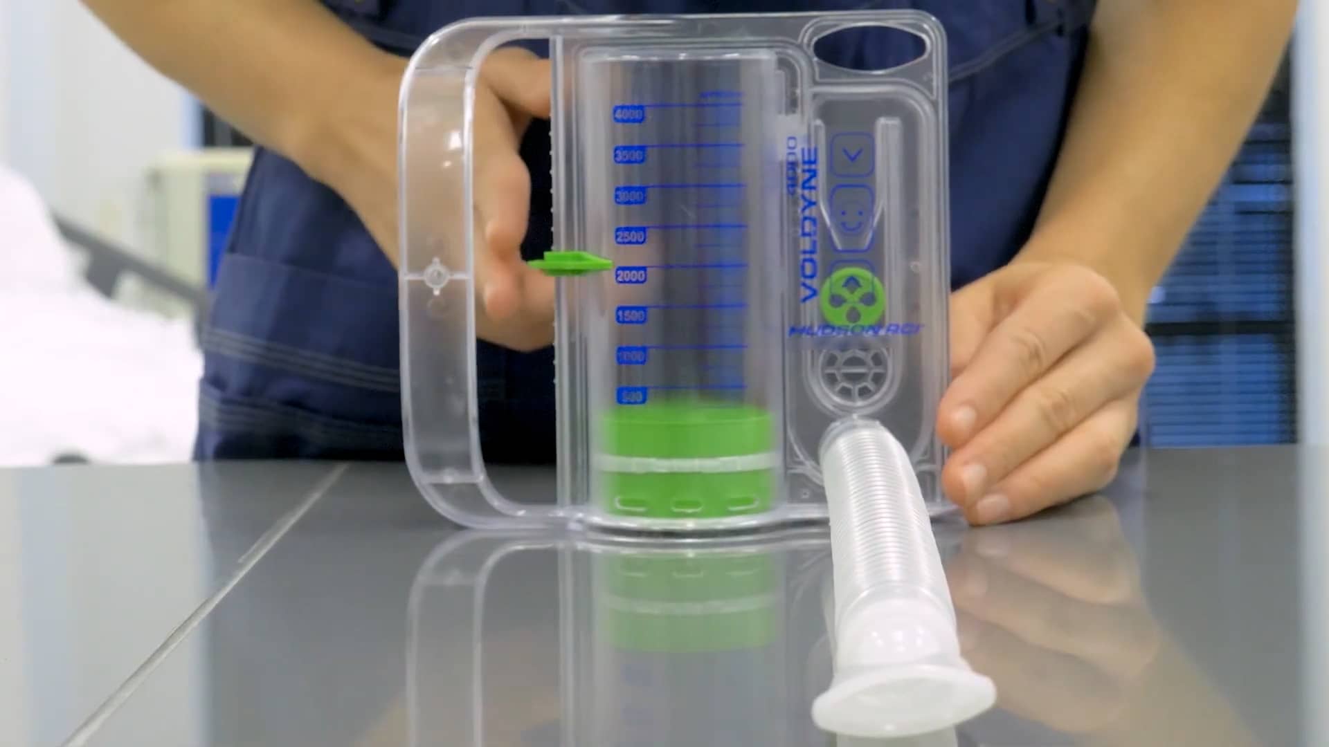 How to use your Voldyne® Volumetric Exerciser on Vimeo