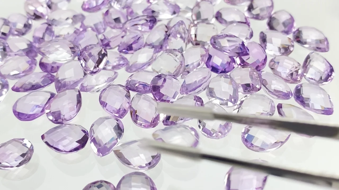 ☆超美品☆　カメの石の置物 約15cm　ピンク　アメジスト ピンクアメジスト（紫水晶） 穴なしペアシェイプクッションカット