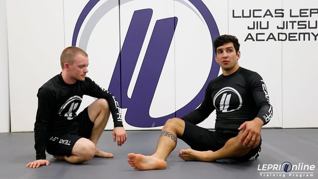 De La Riva to Matrix to Knee Bar or Sweep