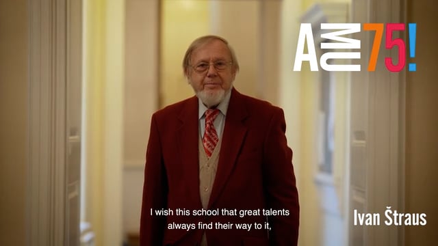 K 75. výročí AMU dnes přeje profesor Hudební a taneční fakulty a houslový virtuos Ivan Štraus, který na HAMU vyučuje již od roku 1968.