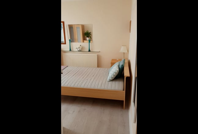 LUXURY double room , with Office nr tube  Main Photo