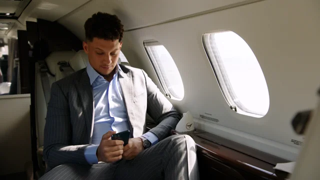 NFL Quarterback Patrick Mahomes Becomes Face of Dapper Labs' New