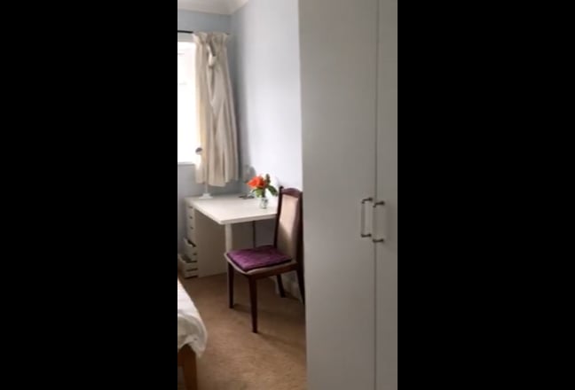 En-suite room Near Undgnd 30 Mins Cntrl Lndn Main Photo