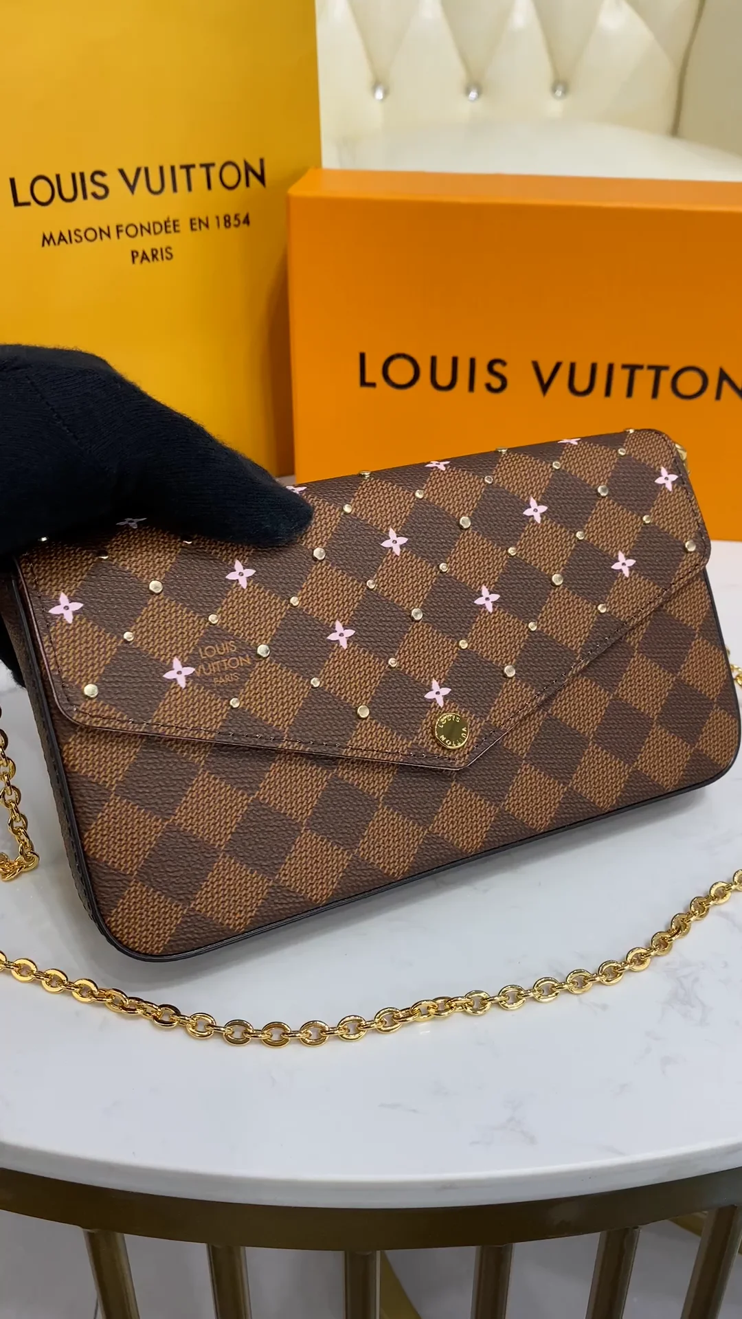 N60474 Louis Vuitton Damier Ebene Studs Special Edition Félicie Pochette