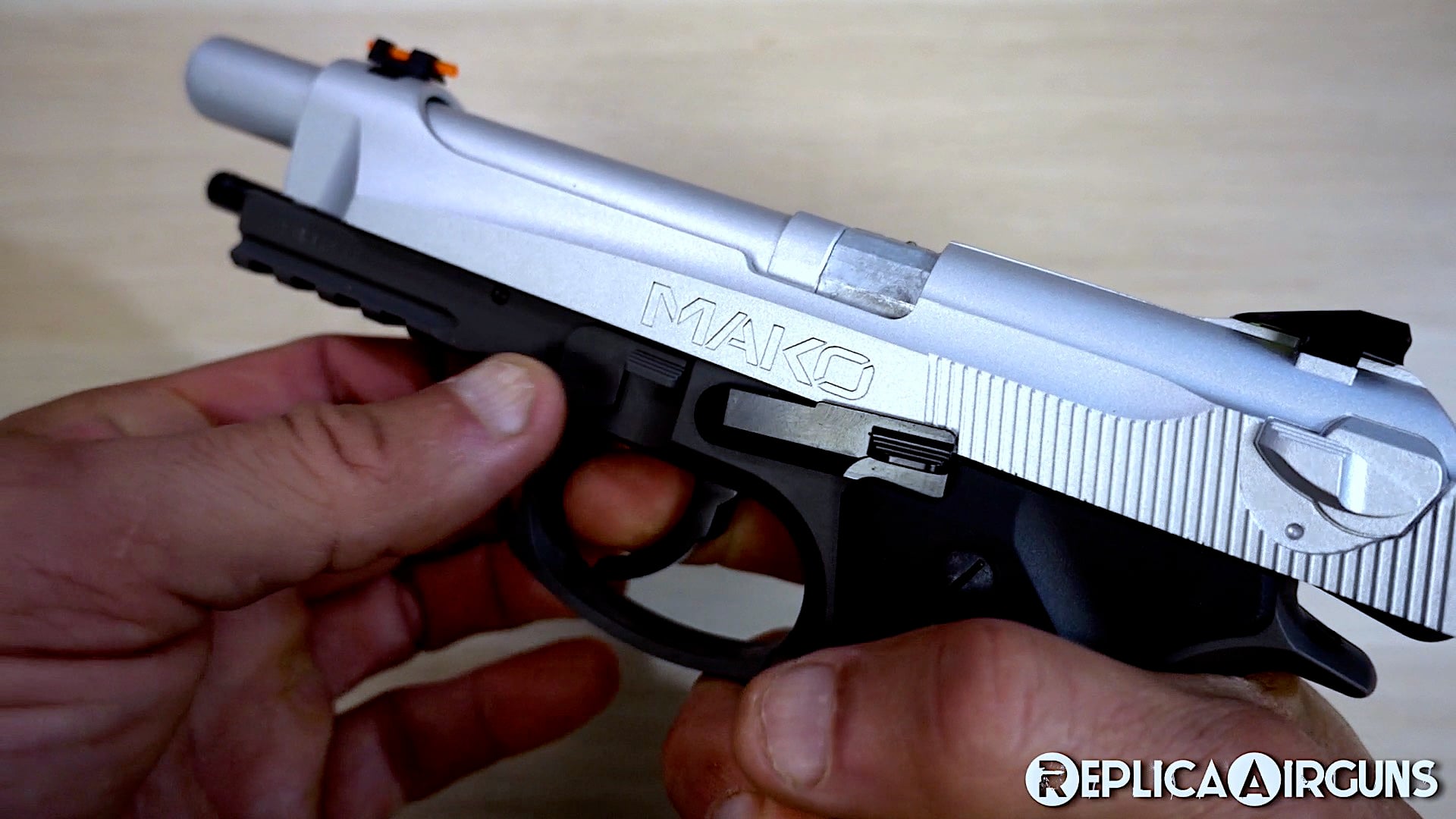 Crosman MAKO Blowback CO2 BB Pistol Table Top Review