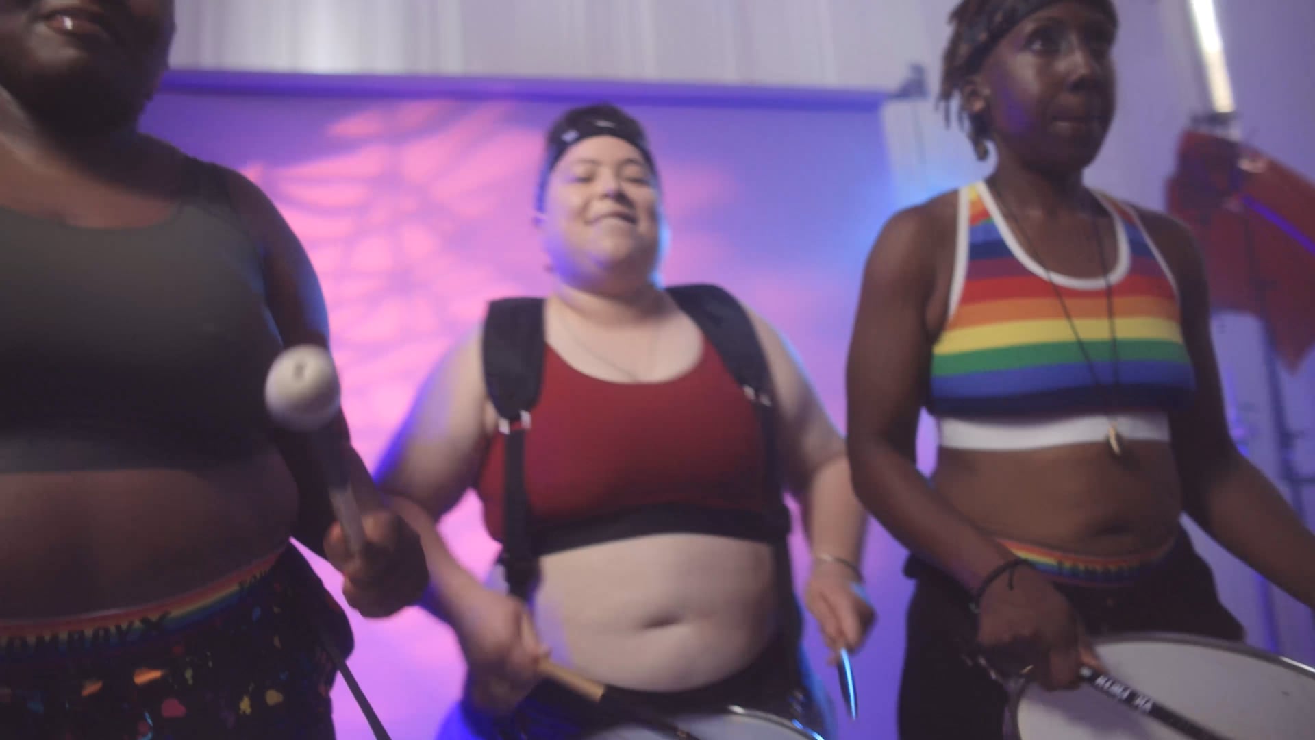 TomboyX Holiday 2021: BoomShake 
Spot A (30s)