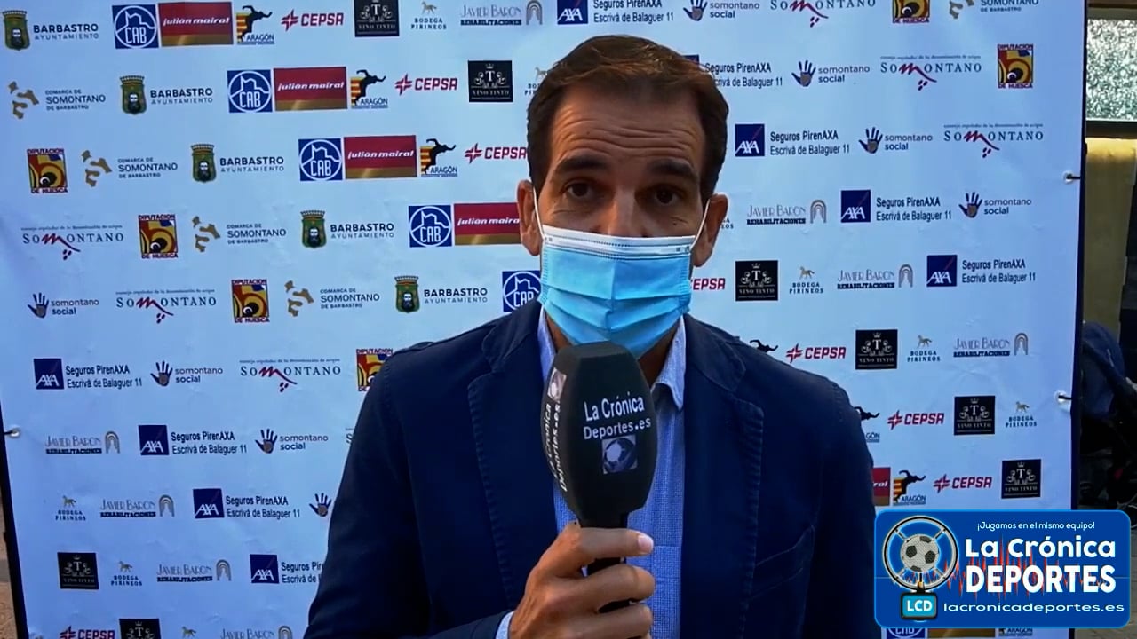 DANIEL GRACIA (Presidente Comarca Somontano)   ( 29 Edición ) Medio Maratón Ruta Vino Somontano y el 2º Cuarto de Maratón Campeonato de Aragón.  Organiza Club Atletismo Barbastro