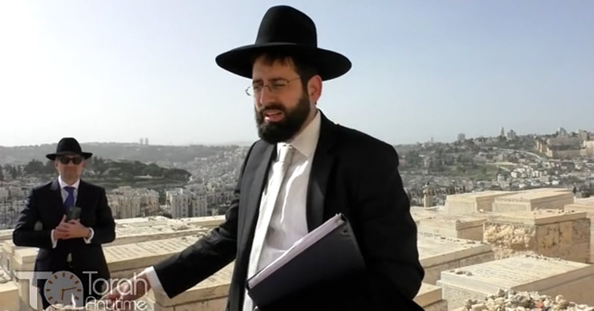 R' Daniel Glatstein | Journey To Jerusalem : The Kever Of Harav Avigdor ...