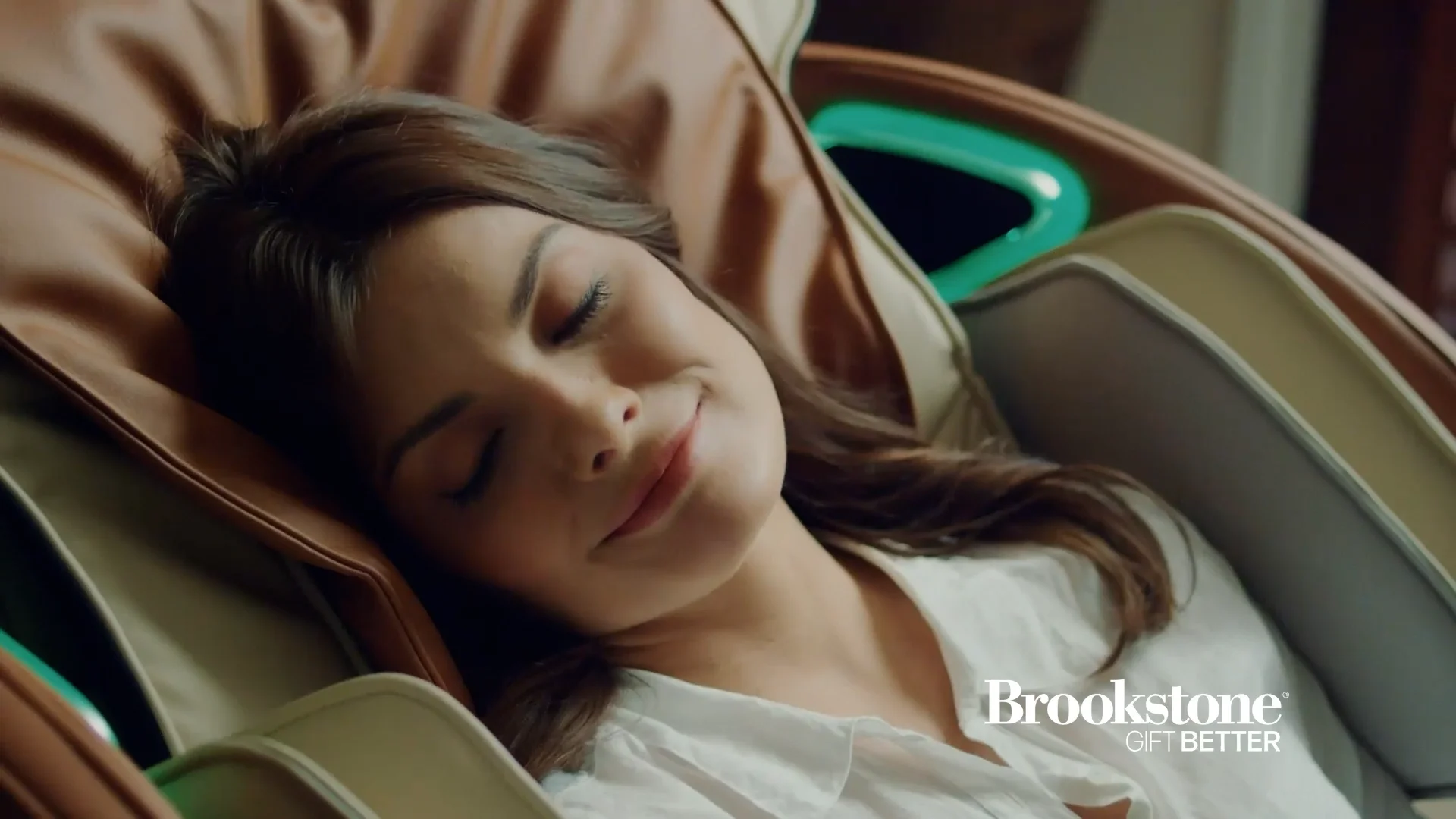 Brookstone BK 150 Massage Chair Features.mp4