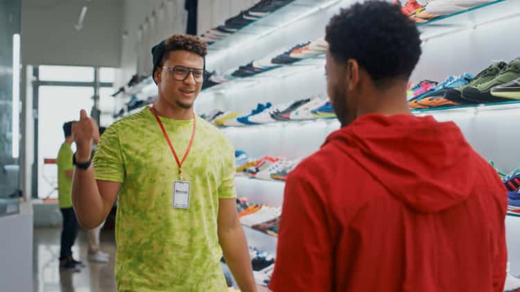 ATT & NFL Sunday Ticket - False Start TVC :30 - Patrick Mahomes on Vimeo