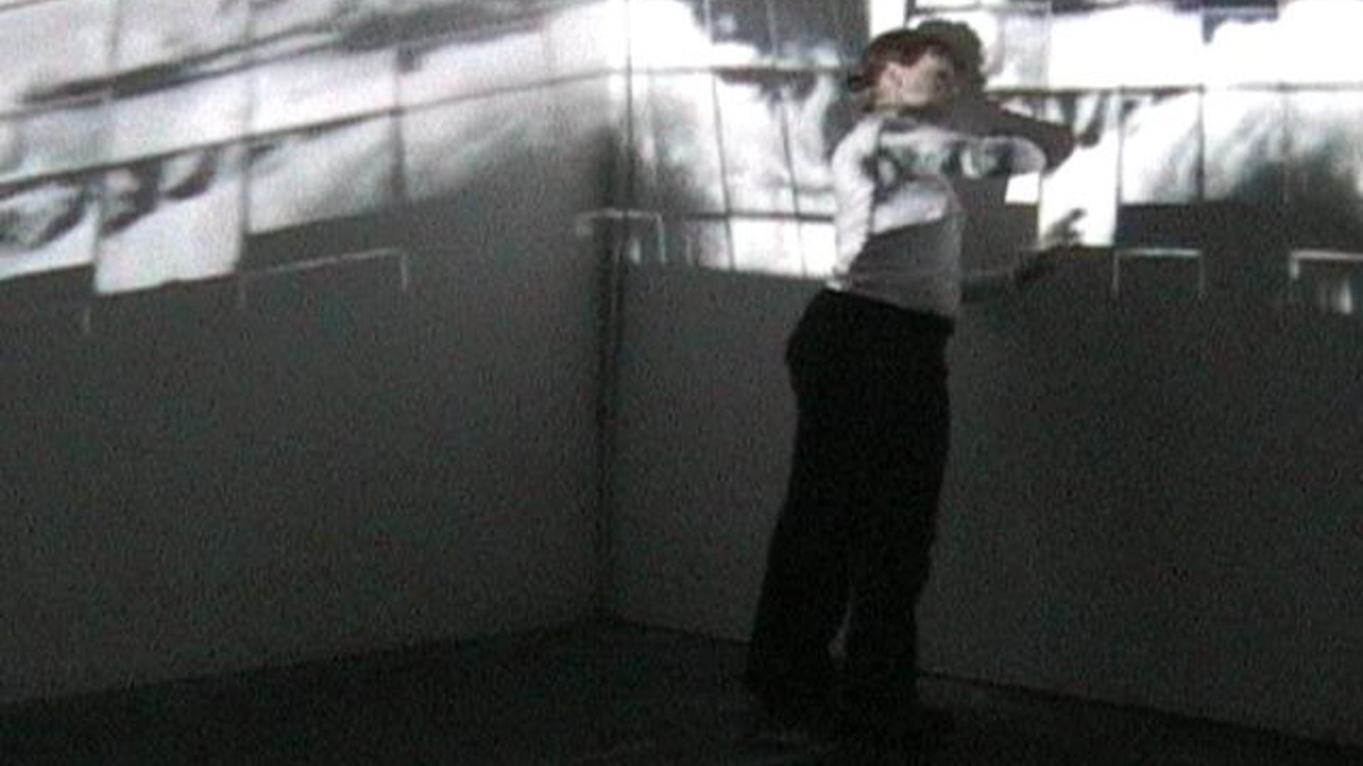 Proyección video "simulacro" con Carolin Simon, 2006