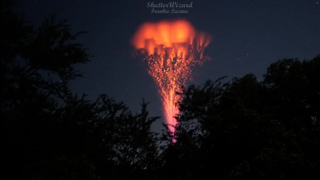 Fotógrafo brasileiro captura fenómeno raríssimo conhecido como Sprite. Veja  as imagens!