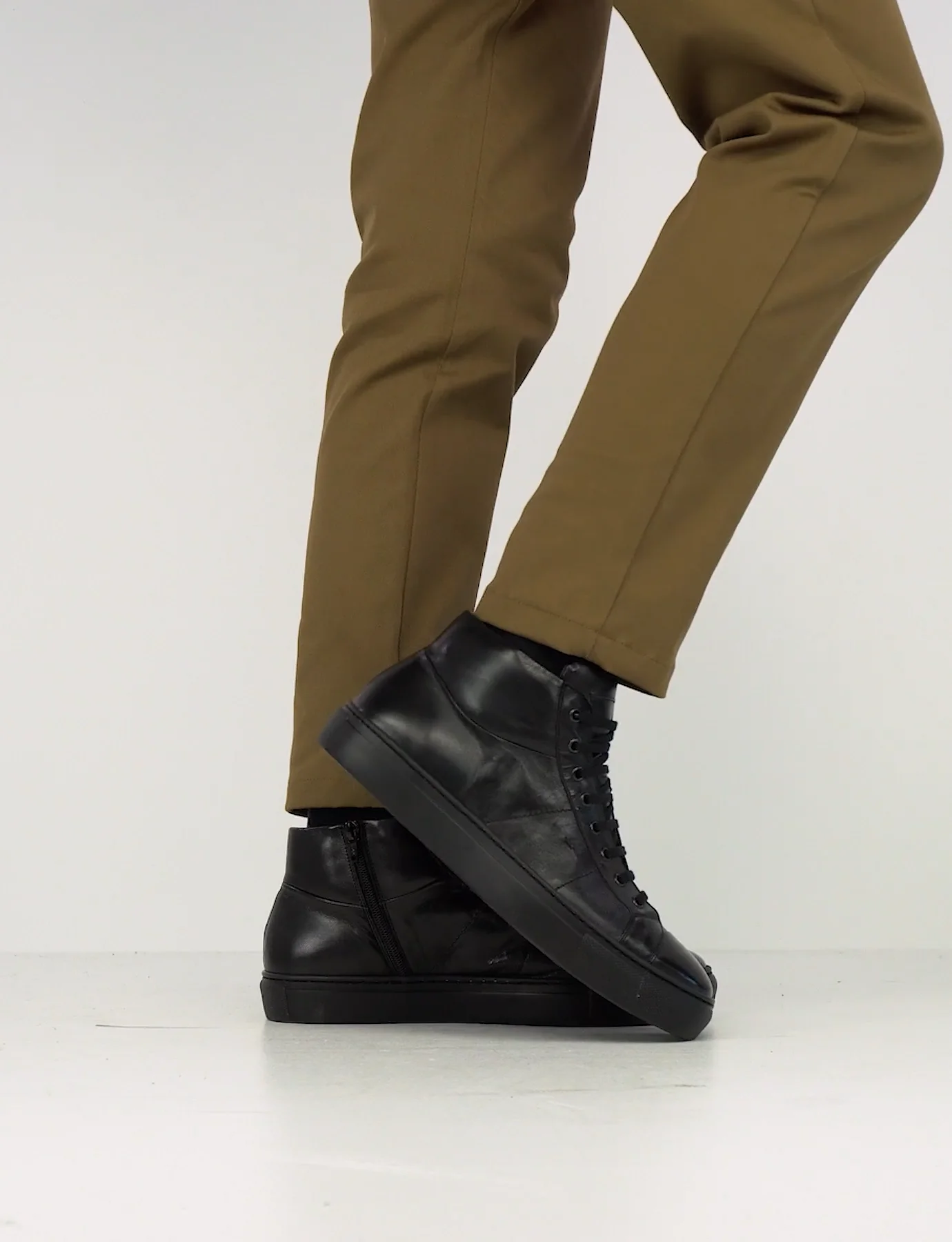 Sneakers man heel 2 cm black leather | Barca Stores