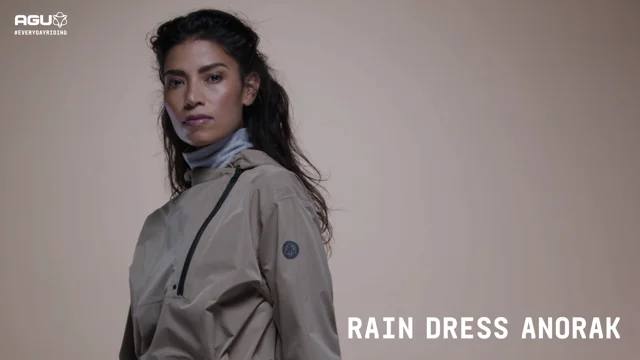 UO_21_RAINDRESS_ANORAK_WOM_1920x1080_ENG