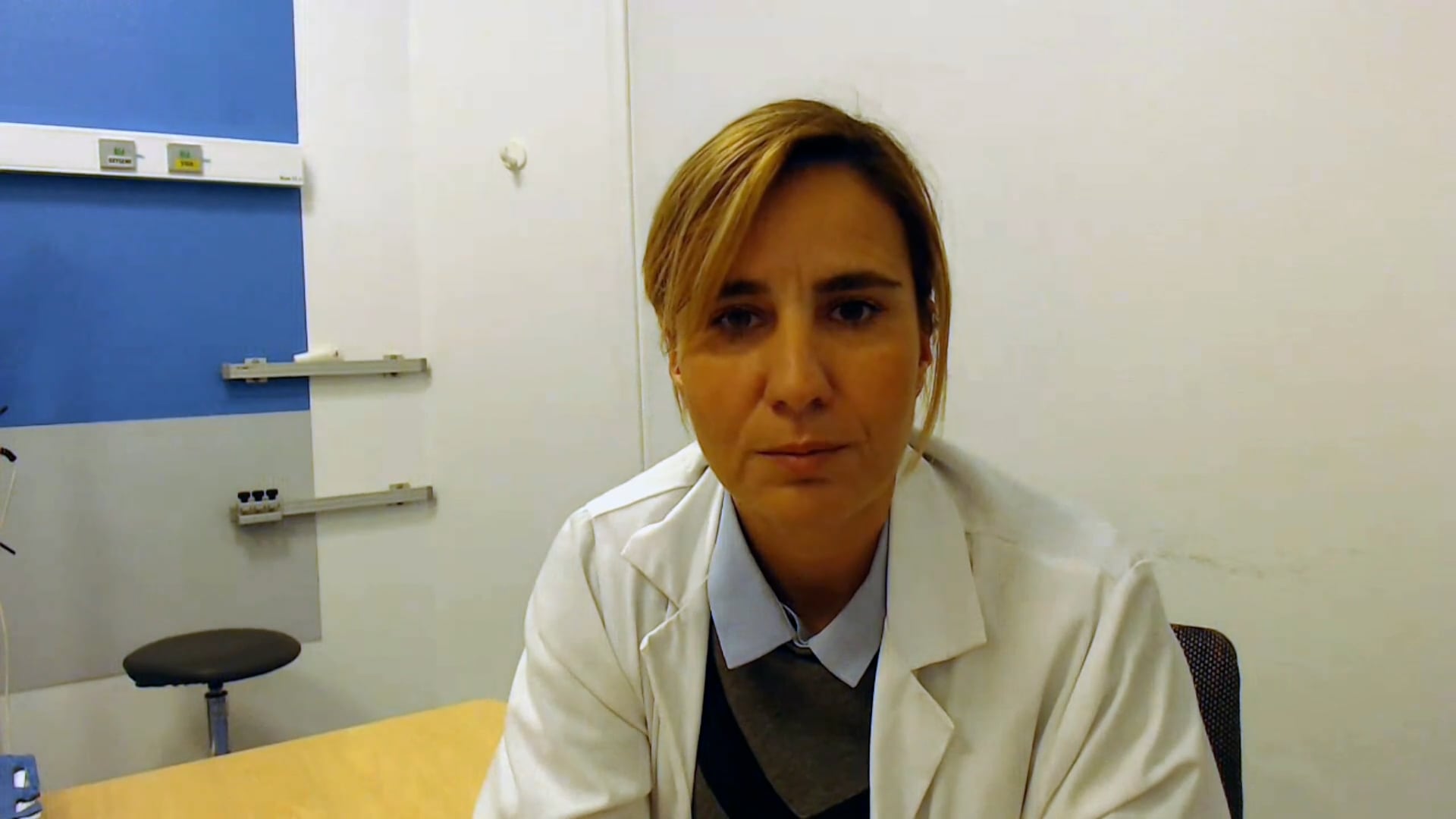 Témoignage d'Elena BRASSART, chirurgien urologue au CHU d'Angers on Vimeo