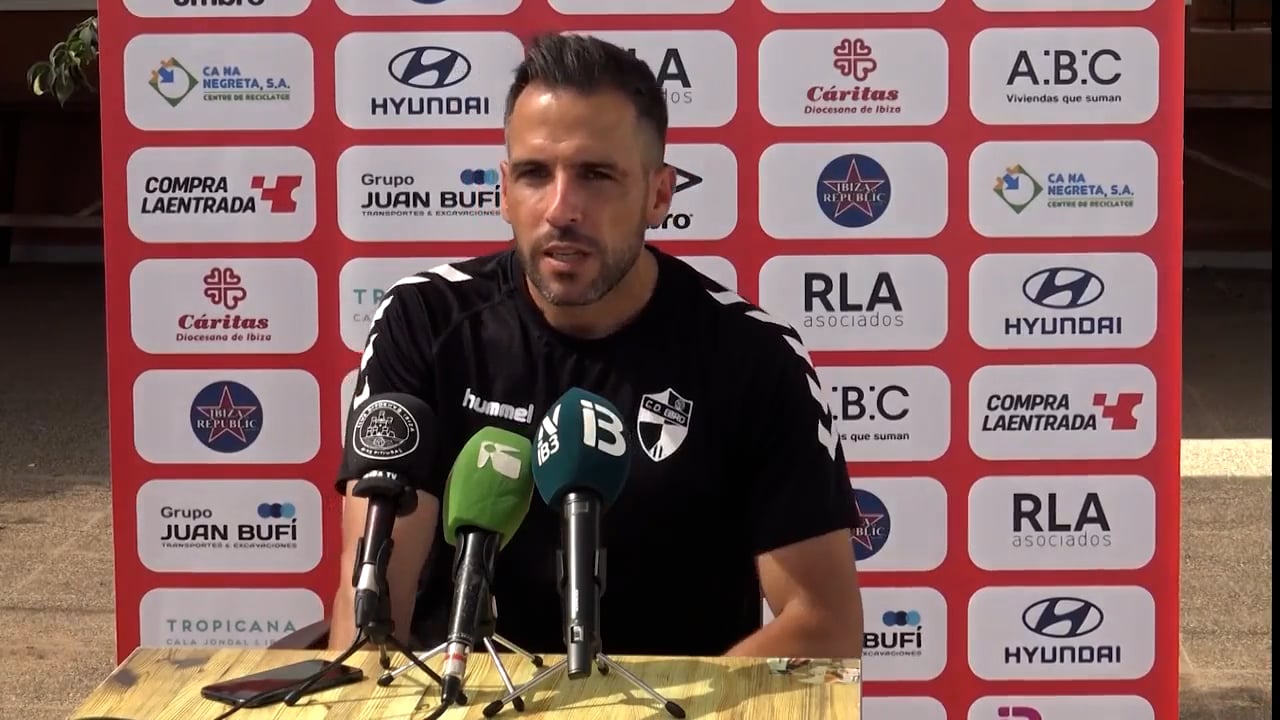 RAÚL JARDIEL (Entrenador Ebro) CD Ibiza 1-1 CD Ebro / J 4 / 2ª RFEF - Grupo 3 / Fuente Facebook CD Ebro