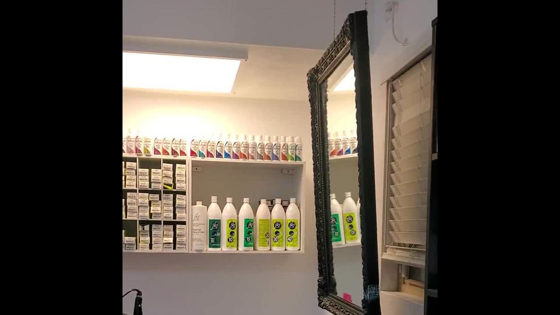 Hairbitual Deana - Hair Salon, Haircuts, Hair Color