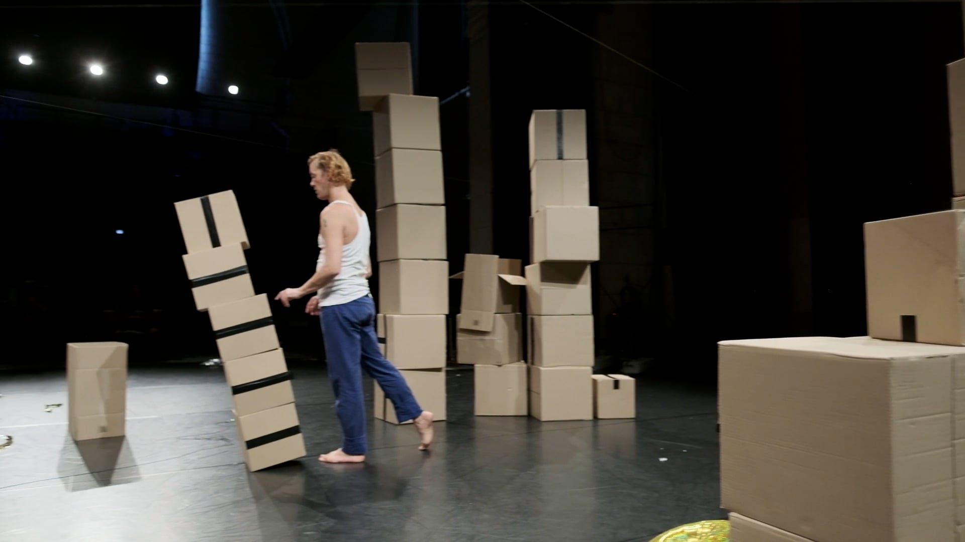 Au travail | Chœur de cible (2022)