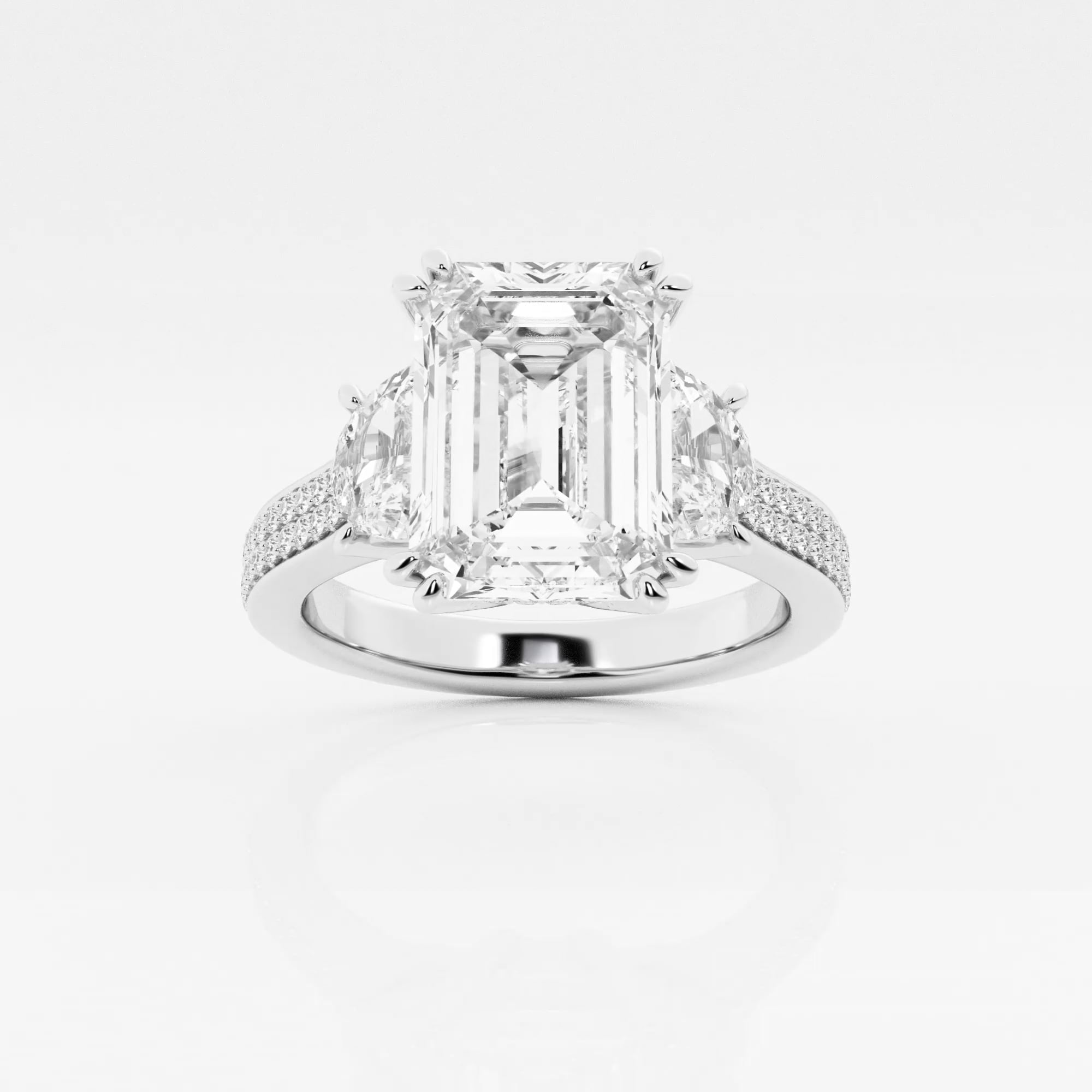 DB Classic Emeraldcut Diamond Ring