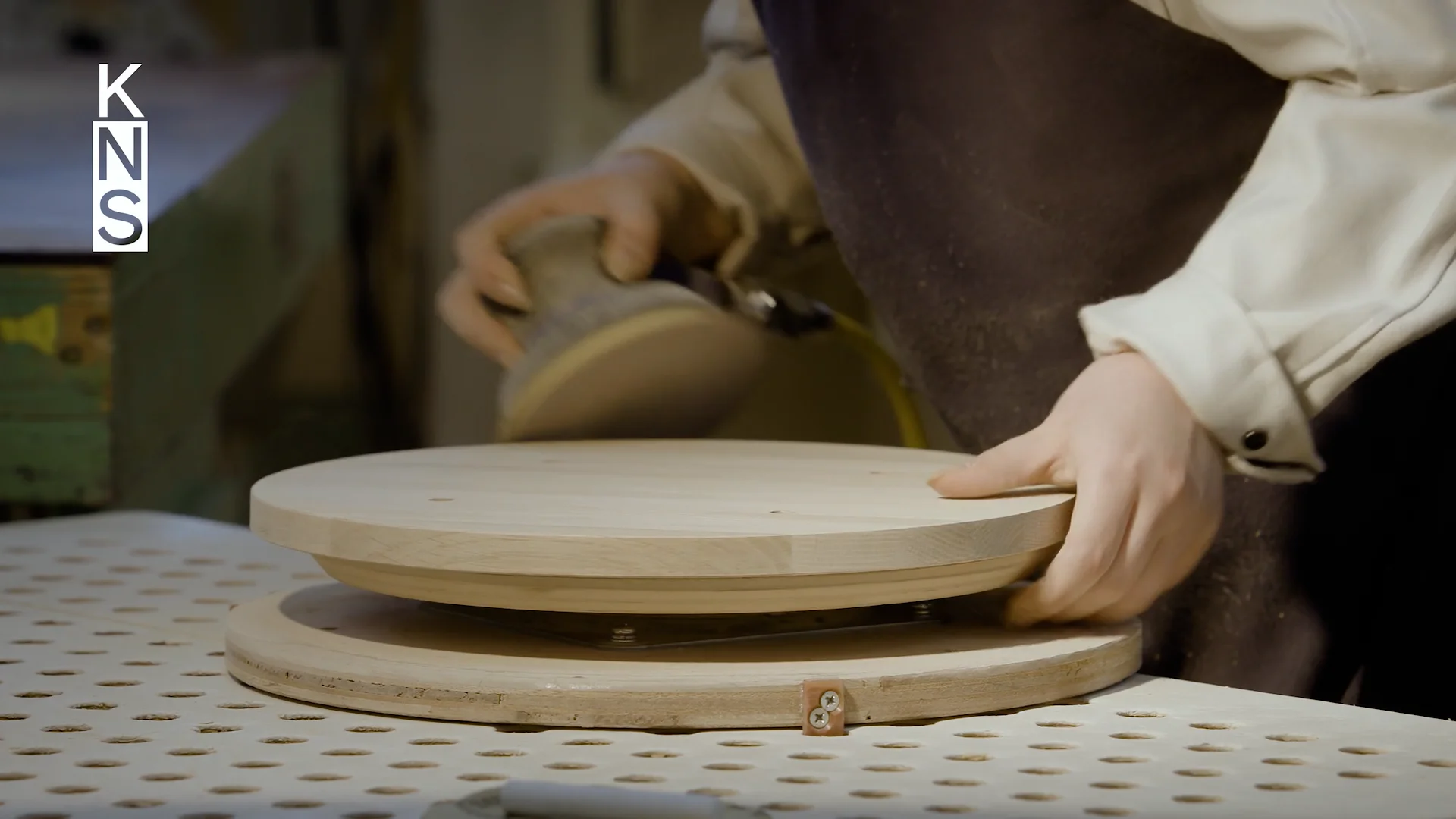 KNS ブランドビデオ 第2回: Craftsmanship ‒ KARIMOKU NEW STANDARD (KNS)