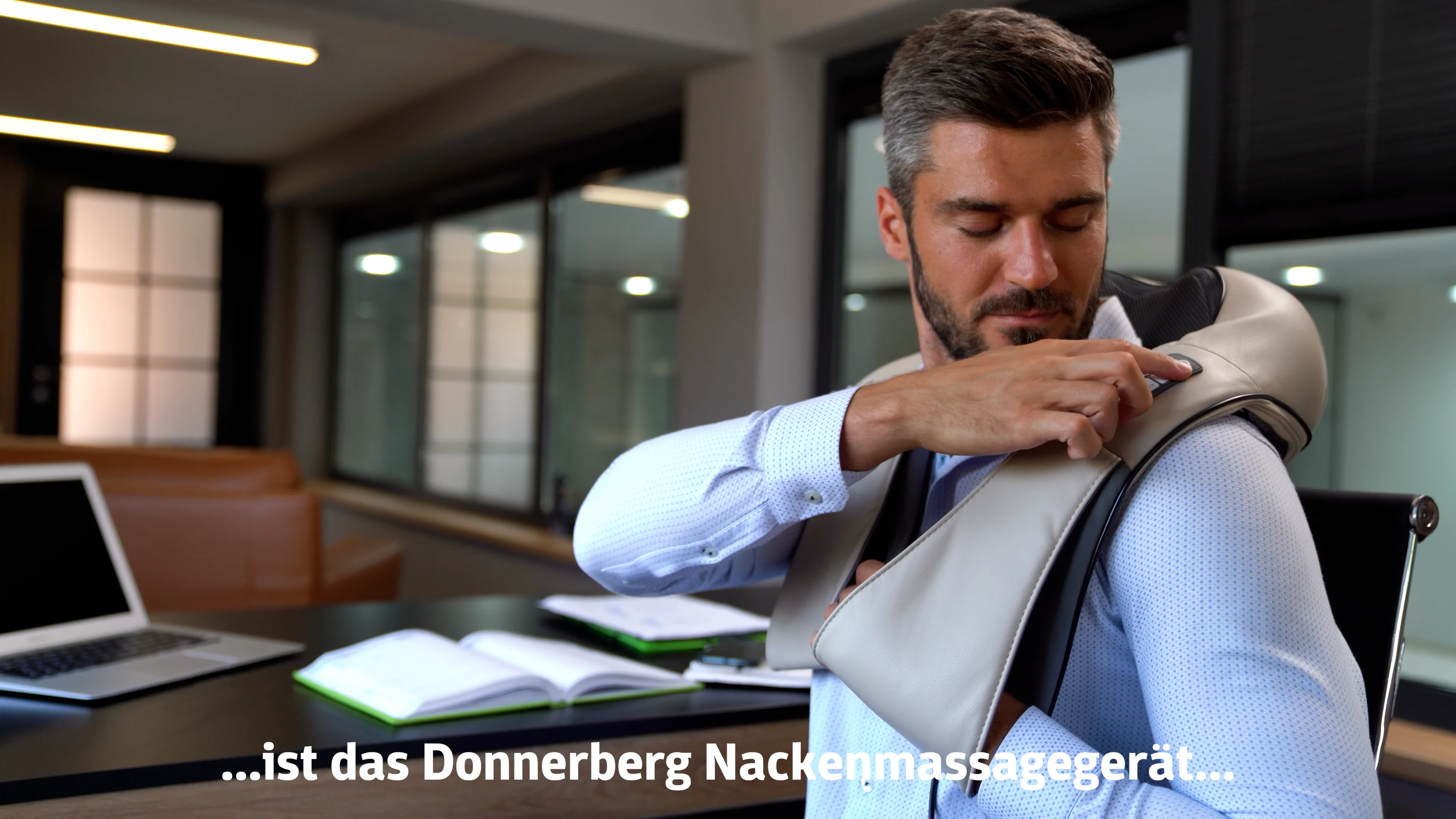 Donnerberg Nackenmassagegerät in Beige mit Infrarotwärme und  Vibrationsfunktion on Vimeo