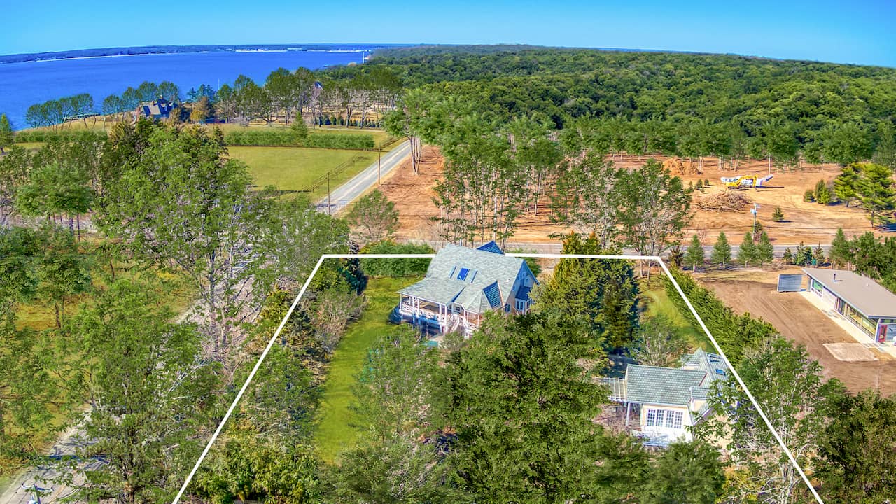 1 Brander Pkwy, Shelter Island, New York on Vimeo