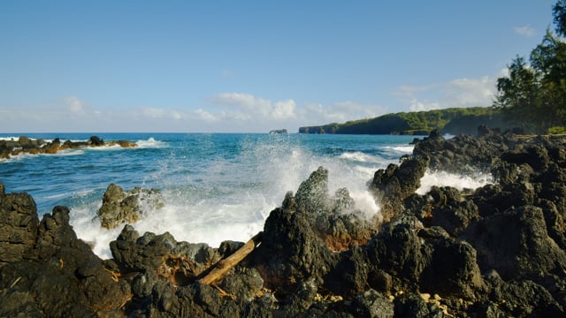 Ocean Waves Crashing on Rocks - Maui Island, Hawaii