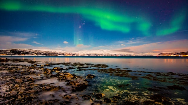 Nordic Reflections The Mesmerizing Beauty of Iceland Stars in
