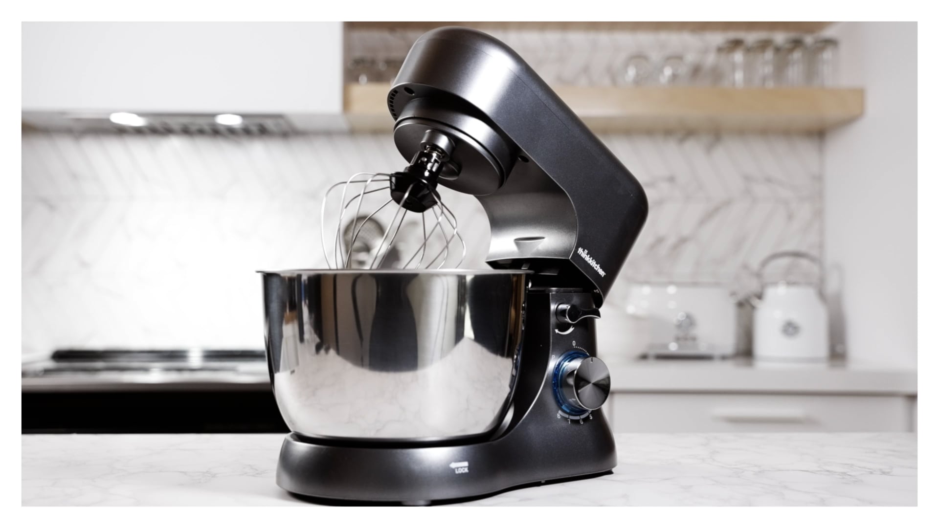MixMate Stand Mixer Francais .mov on Vimeo