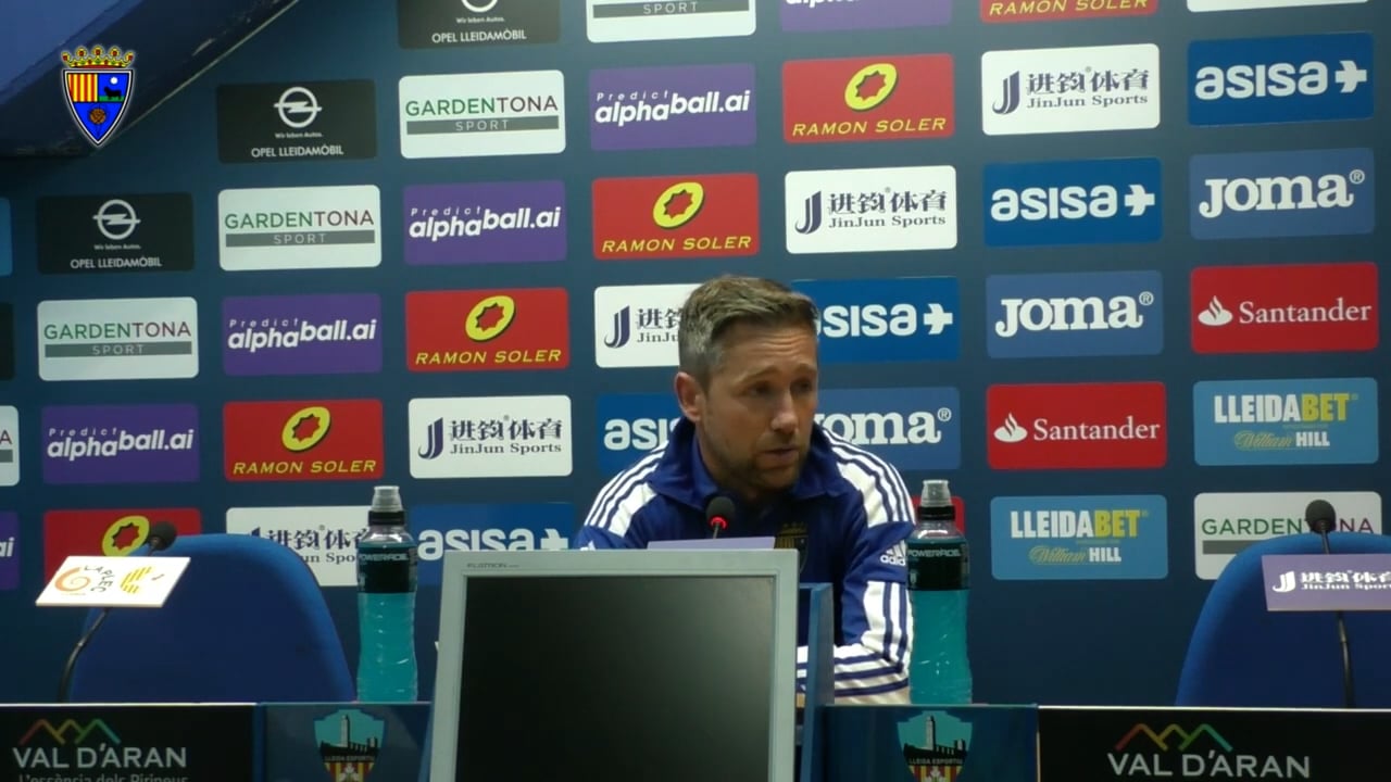 VÍCTOR BRAVO (Entrenador Teruel) Lleida Esportiu 0-0 CD Teruel / J 7 / 2ª RFEF - Gr 3 / Fuente Facebook CD Teruel