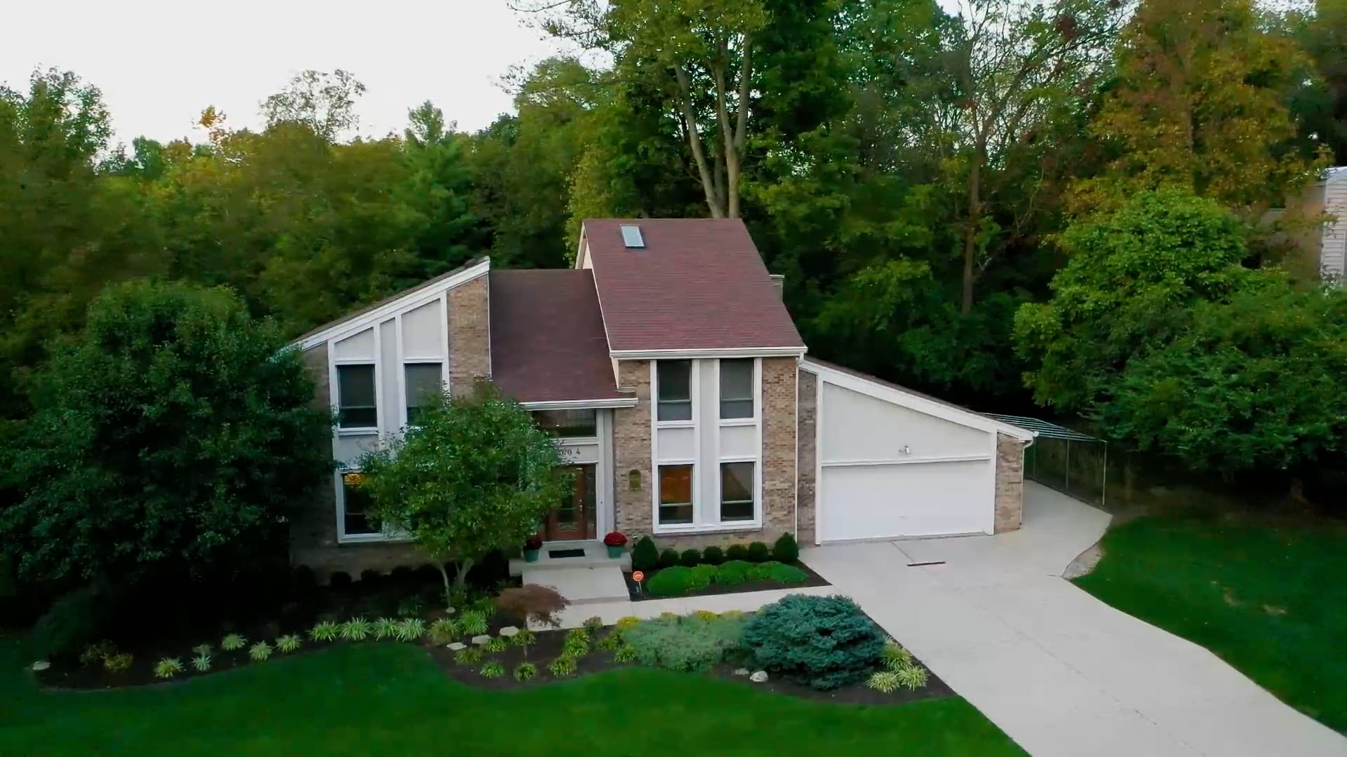 7004 Royalgreen Drive Cincinnati OH 45244 on Vimeo