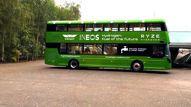11 How does a hydrogen bus work