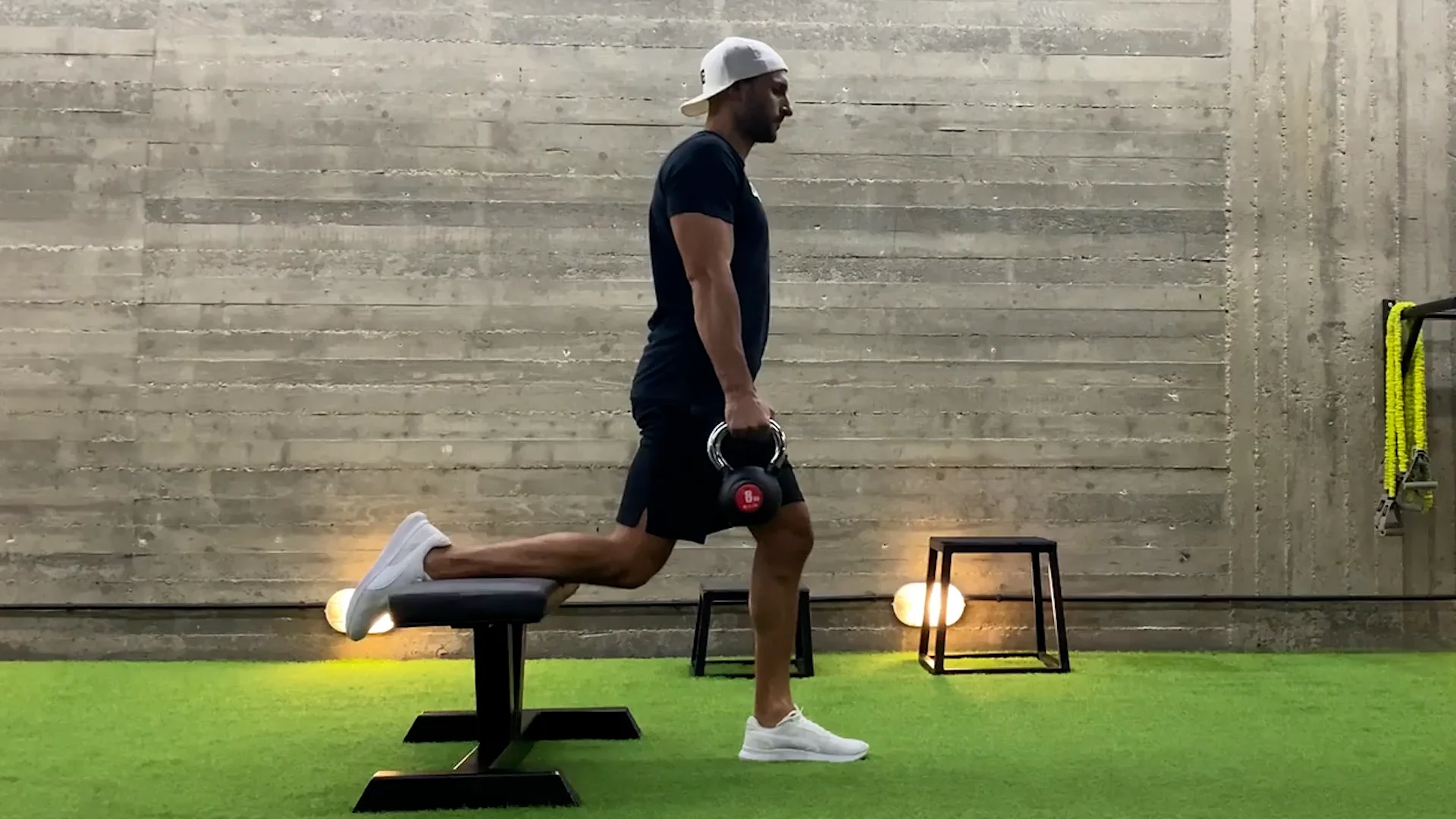 Assisted Single Leg Lowering