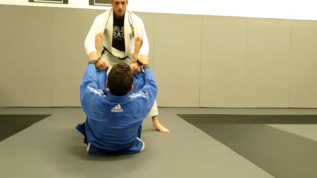 Passage de spider en leg drag en faisant déconnecter ses pieds des biceps